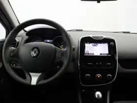 Renault Clio (2015) thumbnail 3