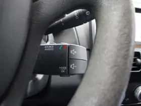 Renault Clio (2015) thumbnail 21
