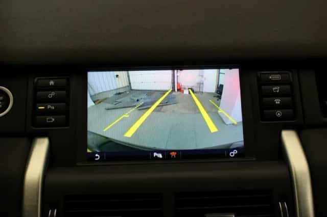 Land Rover Discovery Sport (2017) thumbnail 5