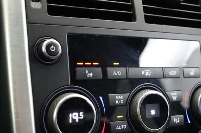 Land Rover Discovery Sport (2017) thumbnail 6
