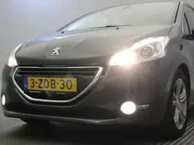 Peugeot 208 (2014) thumbnail 29
