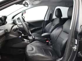 Peugeot 208 (2014) thumbnail 7