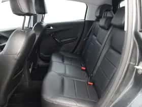Peugeot 208 (2014) thumbnail 10