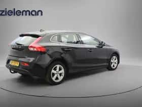 Volvo V40 (2015) thumbnail 12