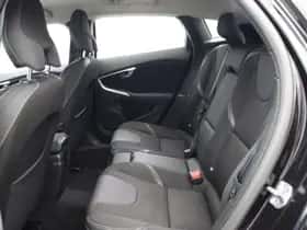 Volvo V40 (2015) thumbnail 7