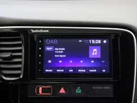 Mitsubishi Outlander (2013) thumbnail 26
