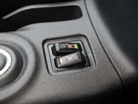 Mitsubishi Outlander (2013) thumbnail 9