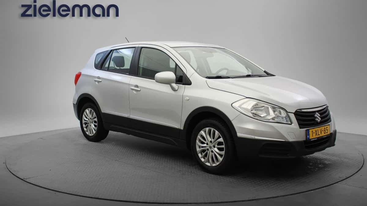 Suzuki SX4 S-Cross (2014) — foto 1