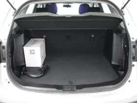 Suzuki SX4 S-Cross (2014) thumbnail 8