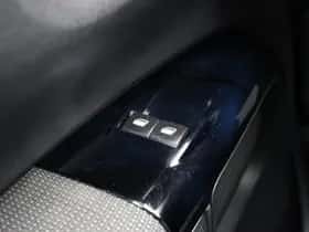 Citroën C4 Cactus (2015) thumbnail 25