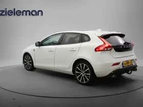 Volvo V40 (2020) thumbnail 2