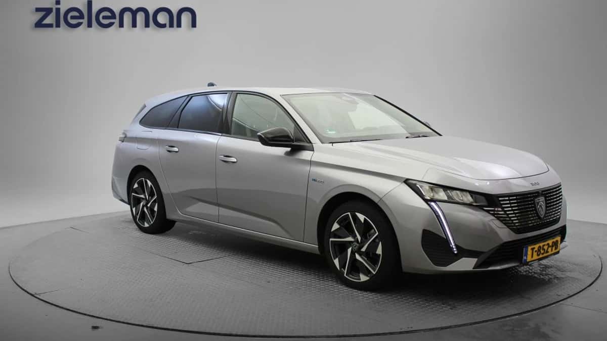 Peugeot 308 (2023) — foto 1