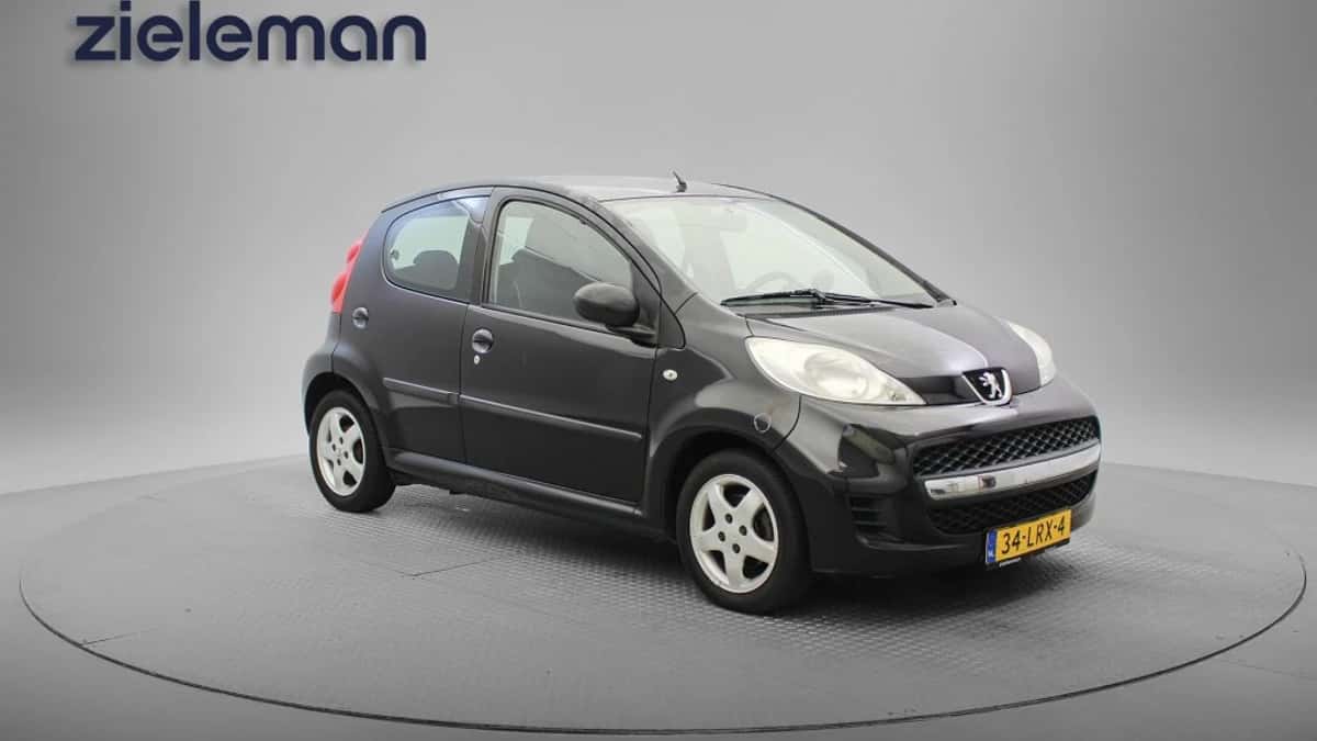 Peugeot 107 (2010) — foto 1