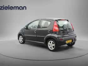 Peugeot 107 (2010) thumbnail 2