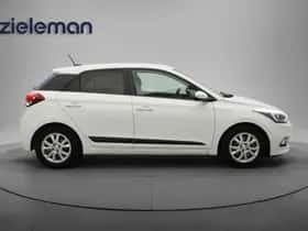 Hyundai i20 (2017) thumbnail 11