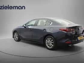 Mazda 3 (2022) thumbnail 2