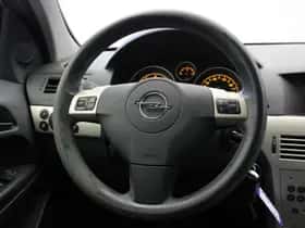 Opel Astra (2007) thumbnail 14