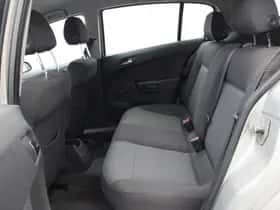 Opel Astra (2007) thumbnail 5