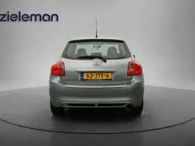 Toyota Auris (2009) thumbnail 13