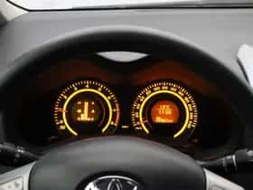 Toyota Auris (2009) thumbnail 19