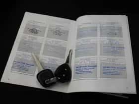 Toyota Auris (2009) thumbnail 5