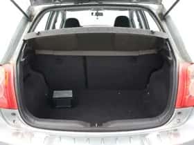 Toyota Auris (2009) thumbnail 8