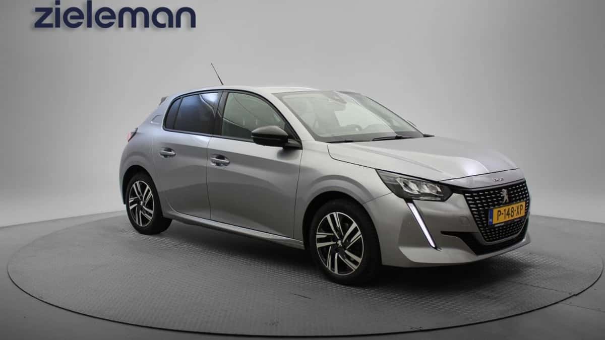 Peugeot 208 (2022) — foto 1