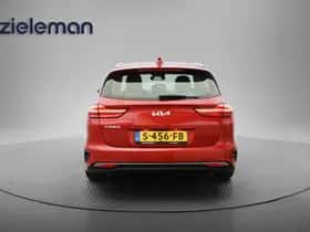 Kia Ceed (2023) thumbnail 16