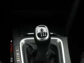 Kia Ceed (2023) thumbnail 25