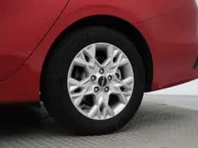 Kia Ceed (2023) thumbnail 32