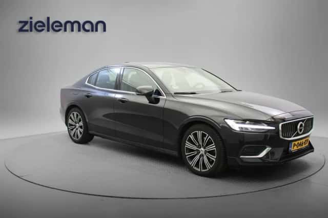 Volvo S60 (2022) thumbnail 1