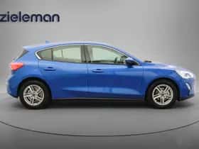 Ford Focus (2019) thumbnail 12