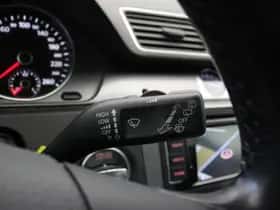Volkswagen Passat (2012) thumbnail 21
