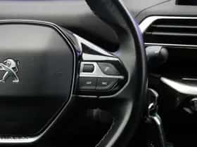 Peugeot 5008 (2019) thumbnail 19