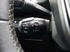 Peugeot 5008 (2019) thumbnail 23