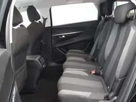 Peugeot 5008 (2019) thumbnail 6