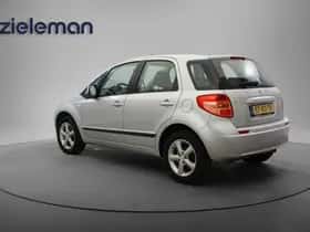Suzuki SX4 (2007) thumbnail 2