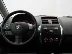 Suzuki SX4 (2007) thumbnail 3