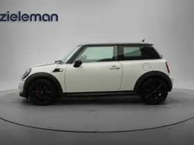 MINI Cooper (2011) thumbnail 14