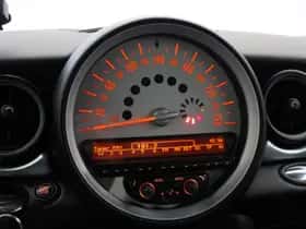 MINI Cooper (2011) thumbnail 22
