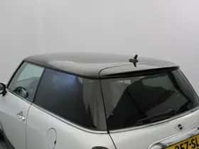 MINI Cooper (2011) thumbnail 27