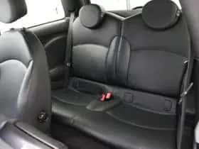 MINI Cooper (2011) thumbnail 7
