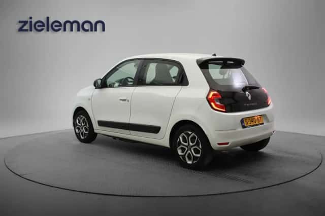 Renault Twingo (2022) thumbnail 2