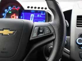 Chevrolet AVEO (2012) thumbnail 18