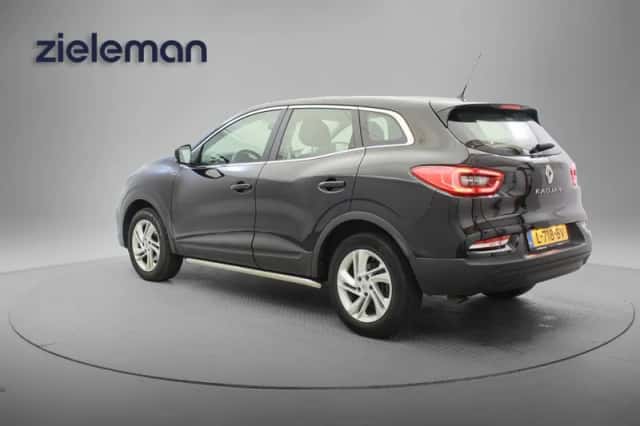 Renault Kadjar (2021) thumbnail 2