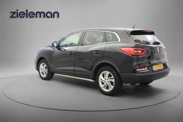 Renault Kadjar (2021) thumbnail 3
