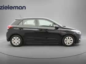 Hyundai i20 (2017) thumbnail 12