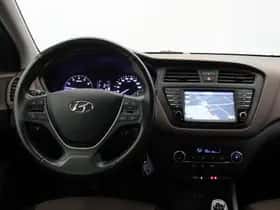 Hyundai i20 (2017) thumbnail 3