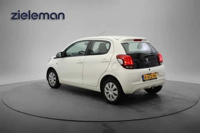 Peugeot 108 (2021) thumbnail 2