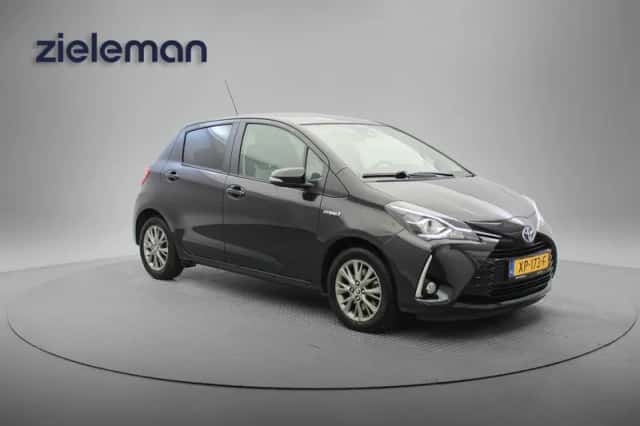 Toyota Yaris (2019) thumbnail 1